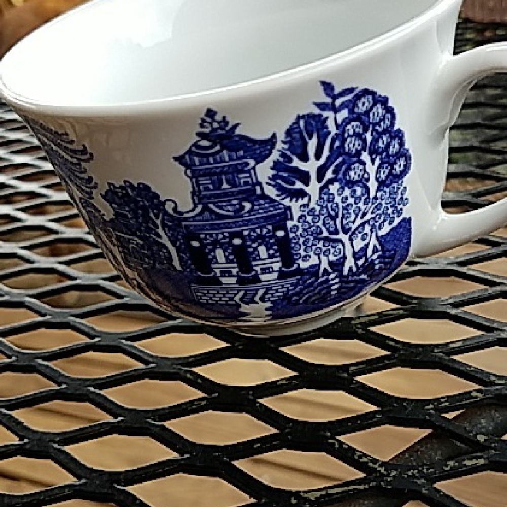 ROYAL CUTHBERTSON  - Blue and White Porcelain Teacup - WILLOW